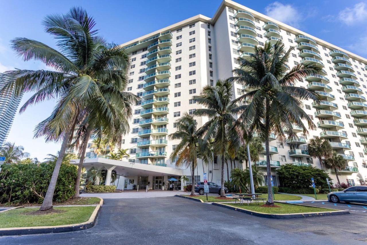 Sunny Isles Ocean Reserve Condo Apartments Голден-Бич Экстерьер фото