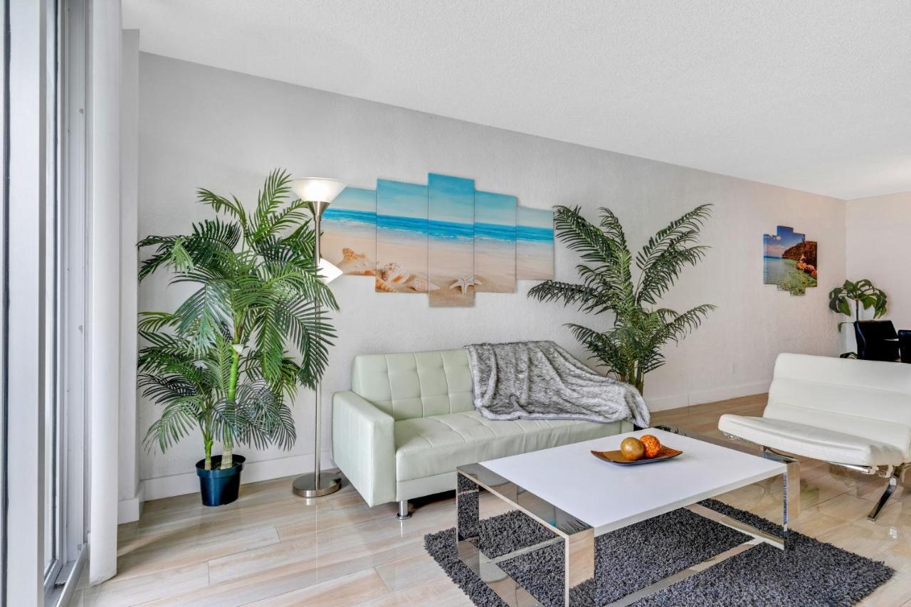 Sunny Isles Ocean Reserve Condo Apartments Голден-Бич Экстерьер фото